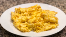 Hagymás tojásrántotta recept