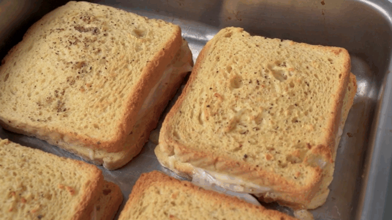 Francia bundás kenyér sütőben