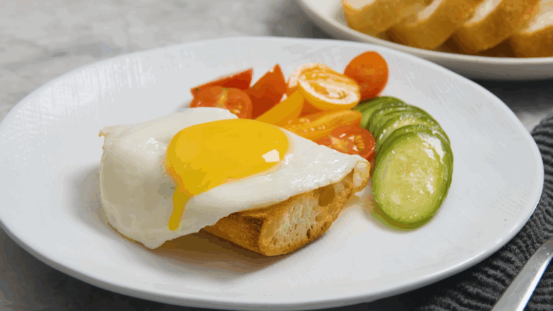 Tükörtojás sütés