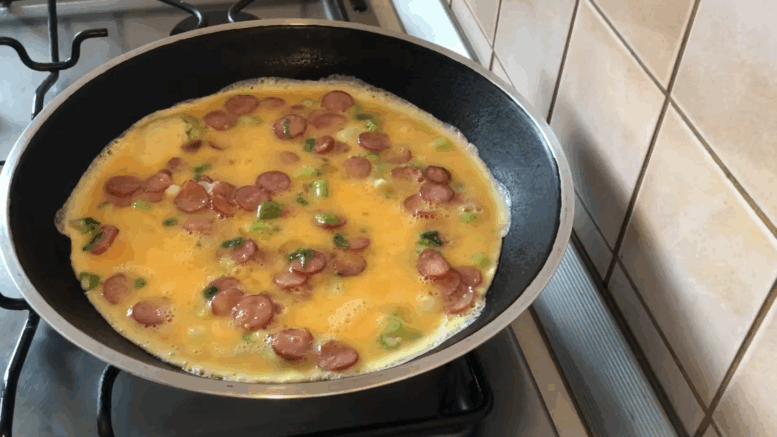 Virslis tojásos reggeli