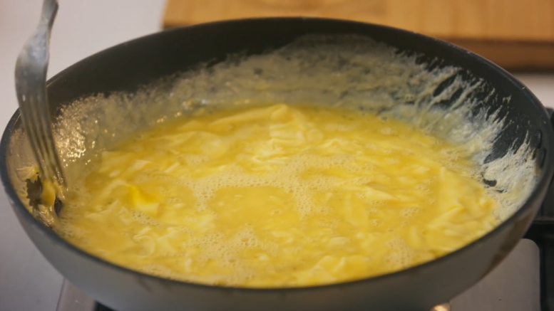 Gyors tojásos reggeli